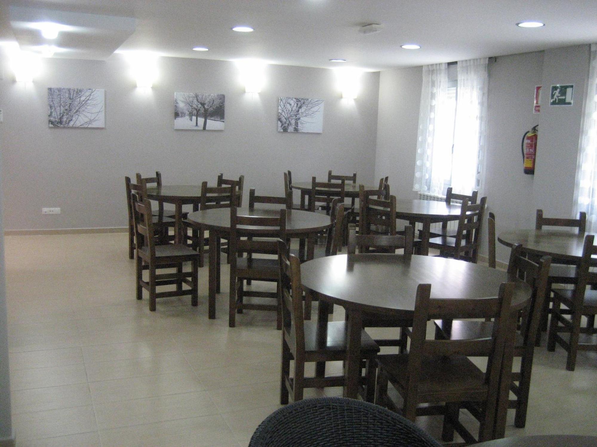 Albergue Turistico Rio Aragon Canfranc Zewnętrze zdjęcie